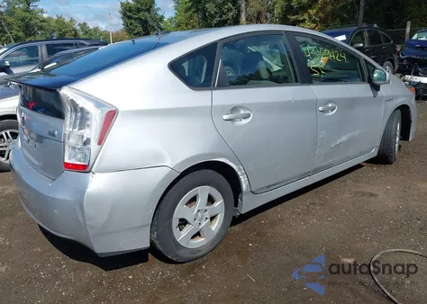 2011 Toyota Prius Three из США, поврежденный, VIN JTDKN3DU4B5314071